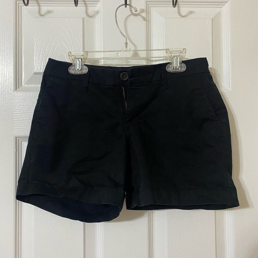 Old Navy black shorts